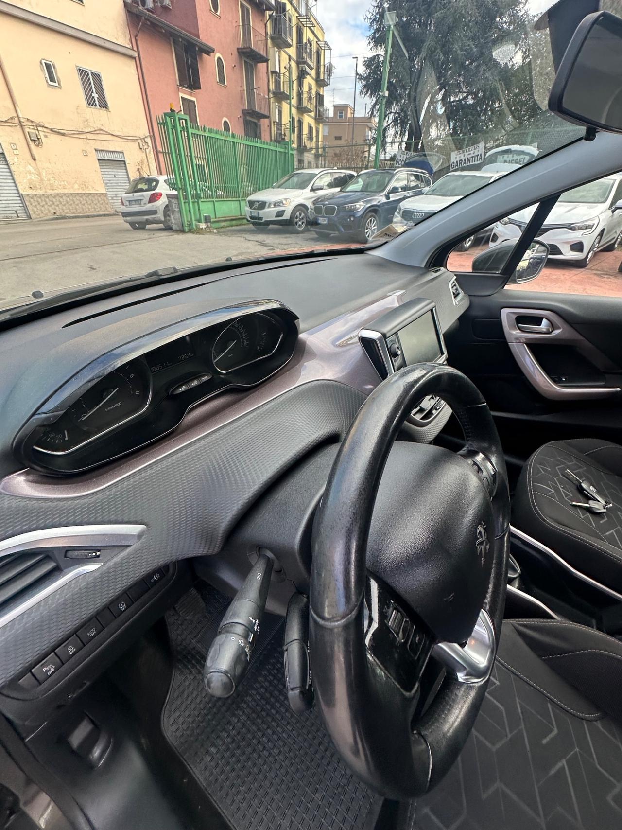 Peugeot 2008 1.6 e-HDi 92 CV Stop&Start Urban Cross