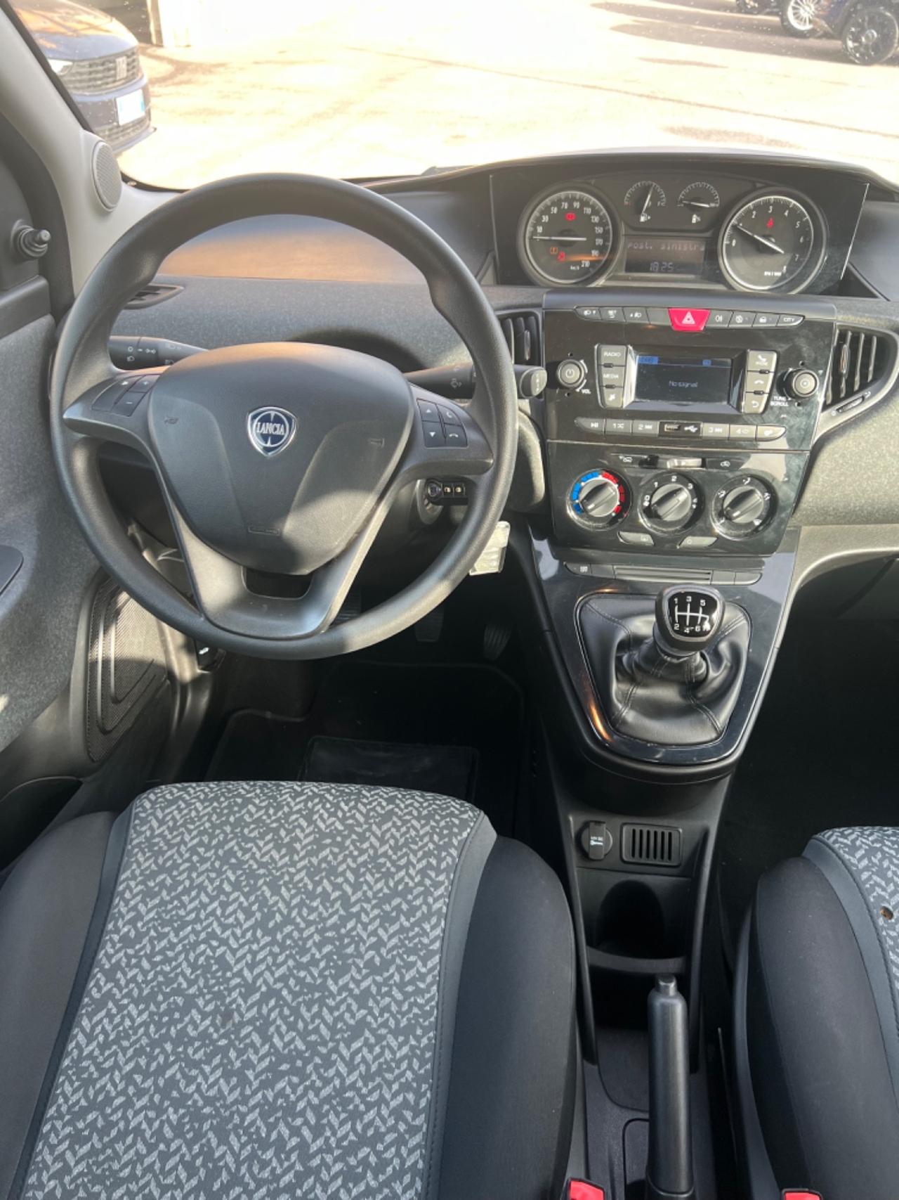 Lancia Ypsilon 1.0 70cv 2021