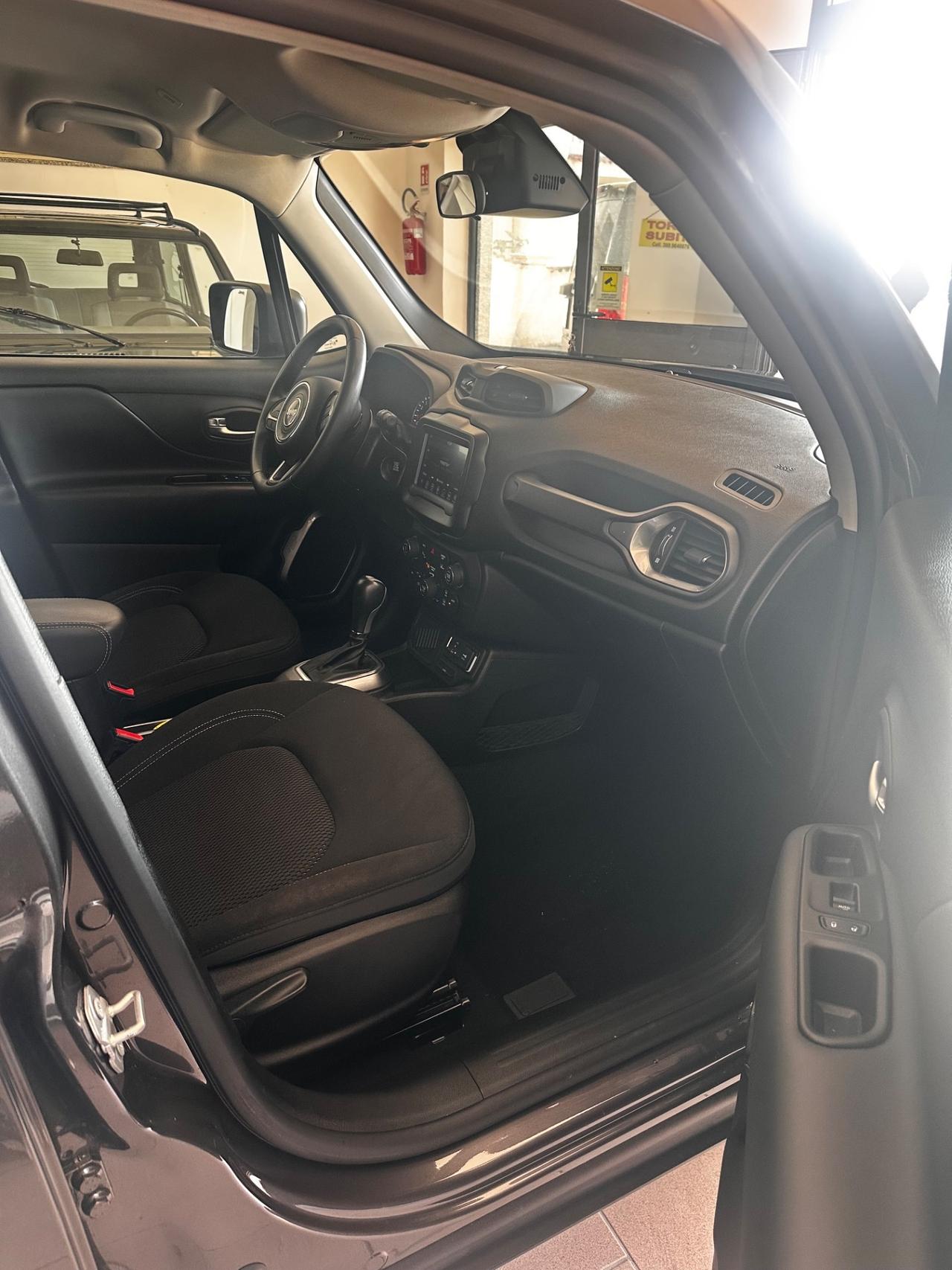 Jeep Renegade 1.3 T4 DDCT Limited