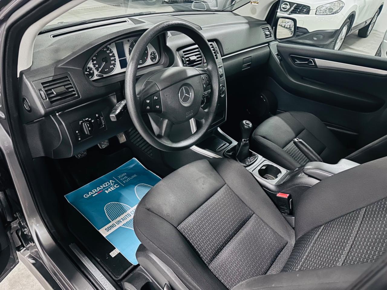 Mercedes-benz B 180 BlueEFFICIENCY Premium