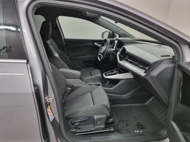 AUDI Q4 e-tron Q4 SPB 40 e-tron BUSINESS ADVANCED