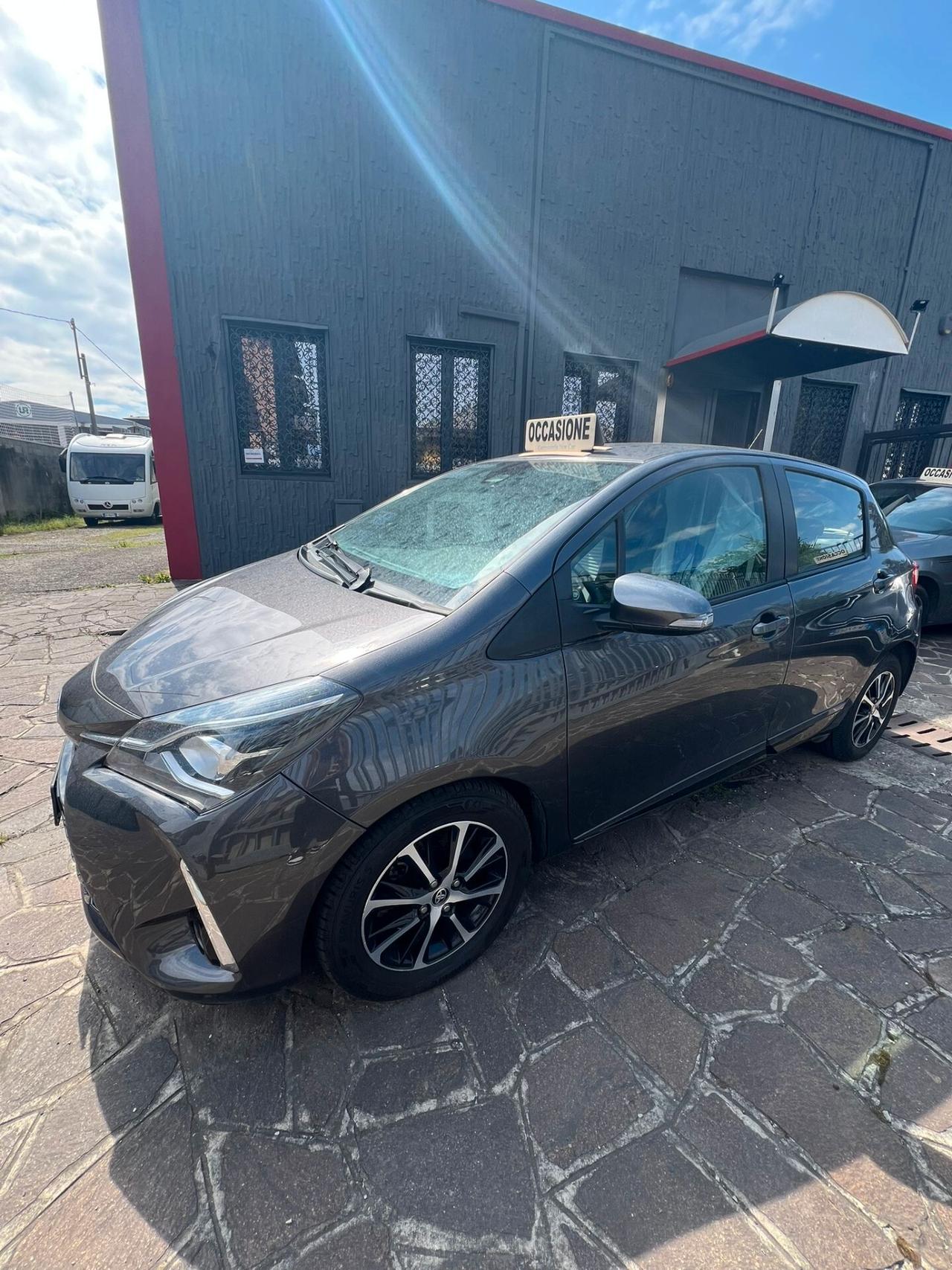 Toyota Yaris 1.5 5 porte Active