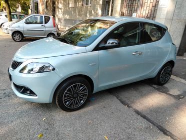 Lancia Ypsilon 1.0 FireFly 5 porte S&S Hybrid Ecochic Gold Plus