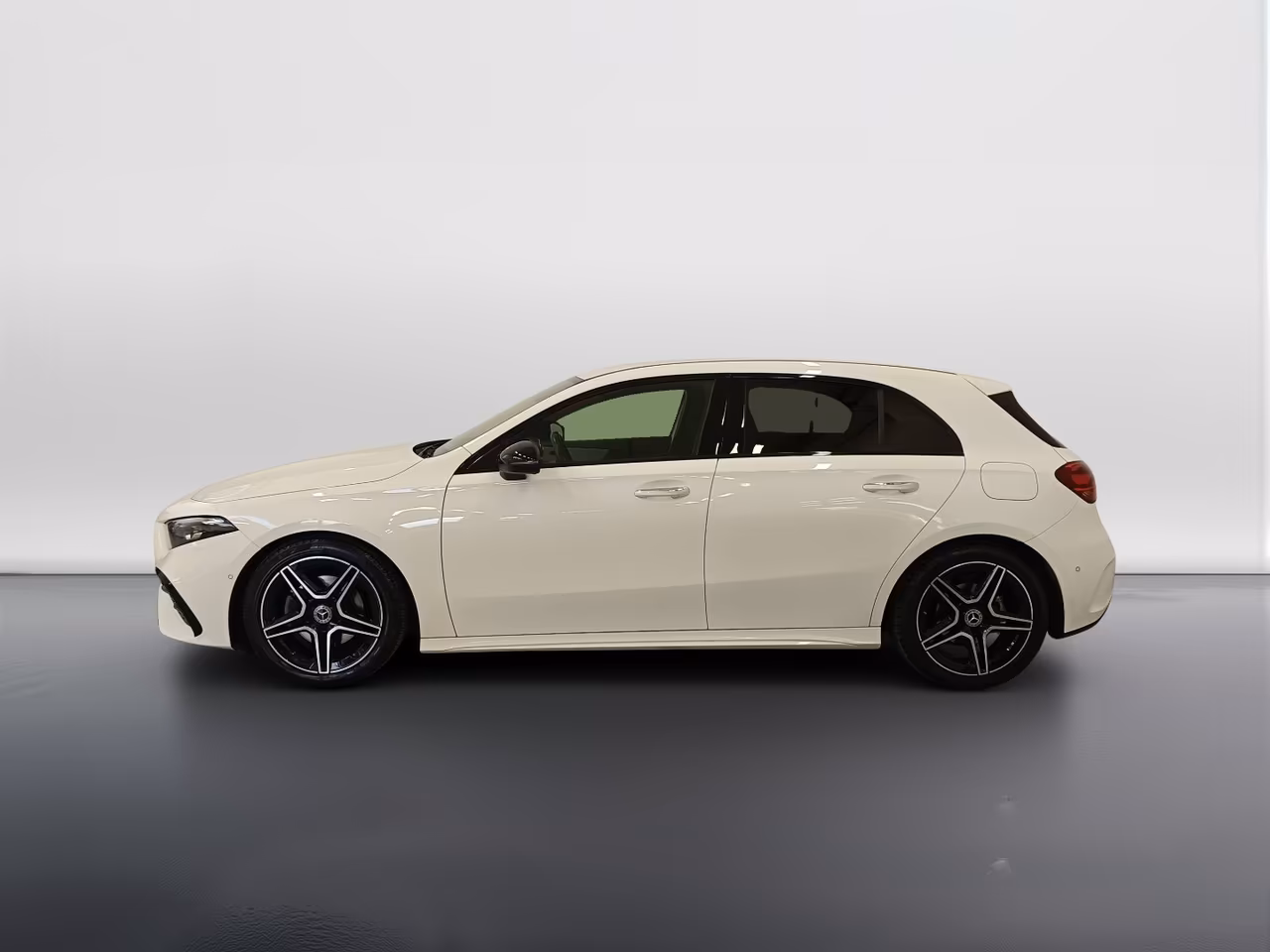 Mercedes-Benz Classe A - W177 2023 - A 180 d AMG Line Advanced Plus auto