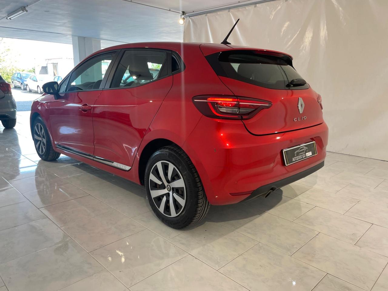 Renault Clio 100CV GPL DI SERIE NEOPATENTATI