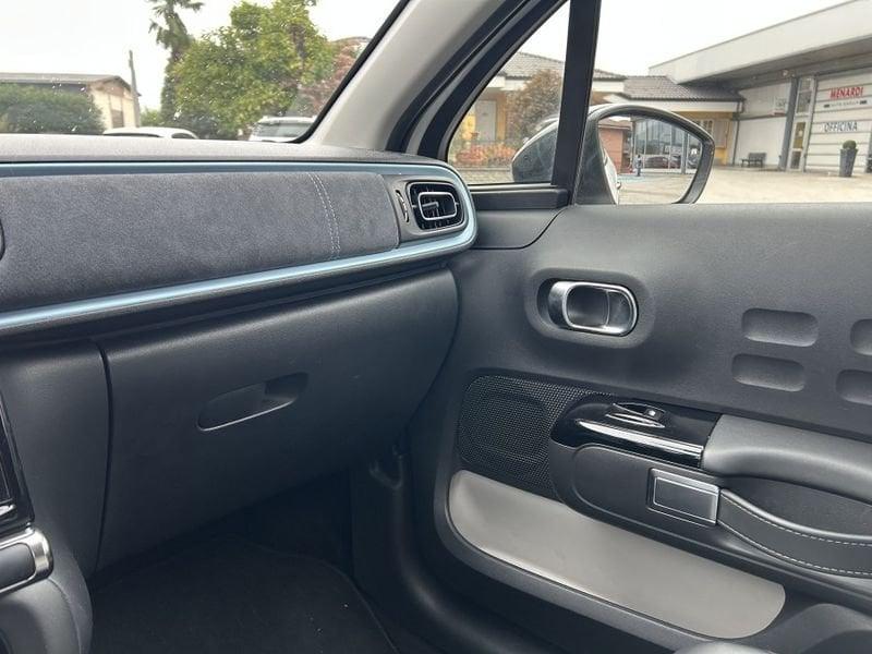 Citroën C3 PureTech 110cv Elle NAVI+CAMERA+17"+PELLE