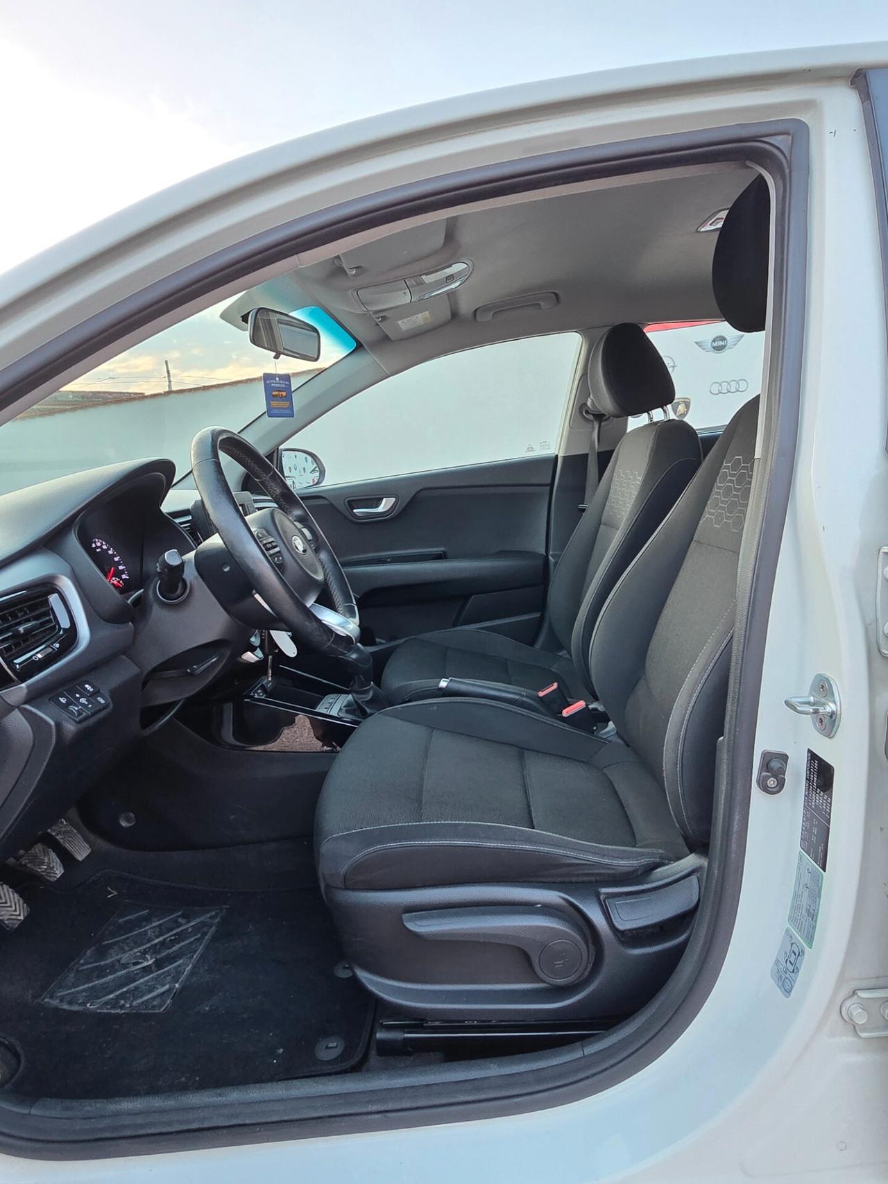 Kia Rio 1.4 CRDi 5p. Cool Collection