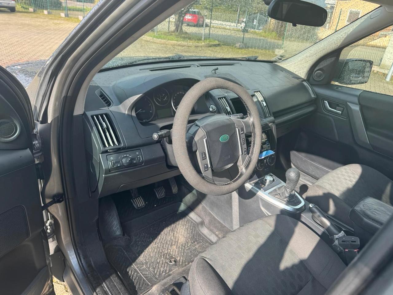 Land Rover Freelander 2.2 TD4 S.W. SE