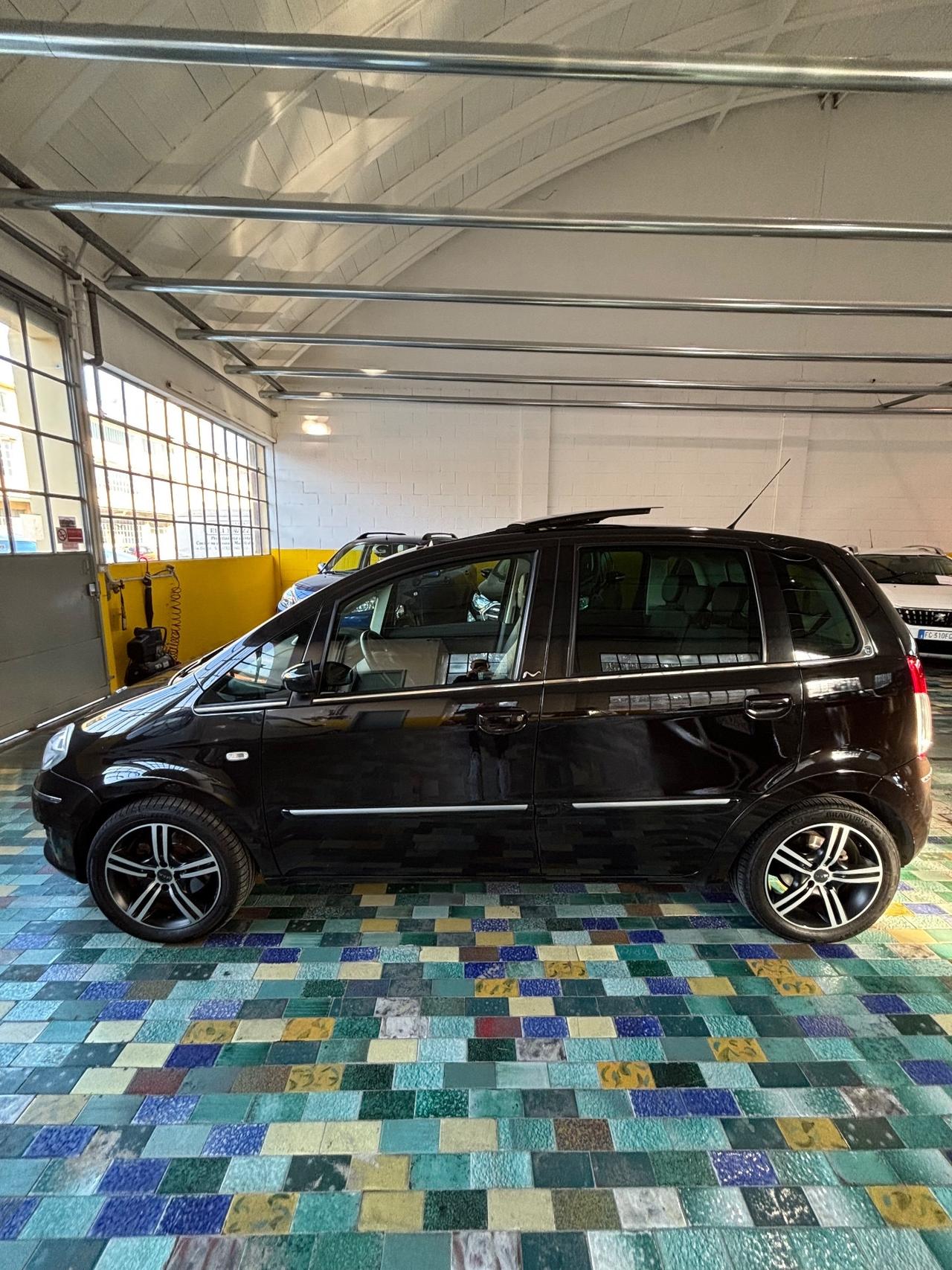 Lancia MUSA 1.6 Multijet Poltrona Frau