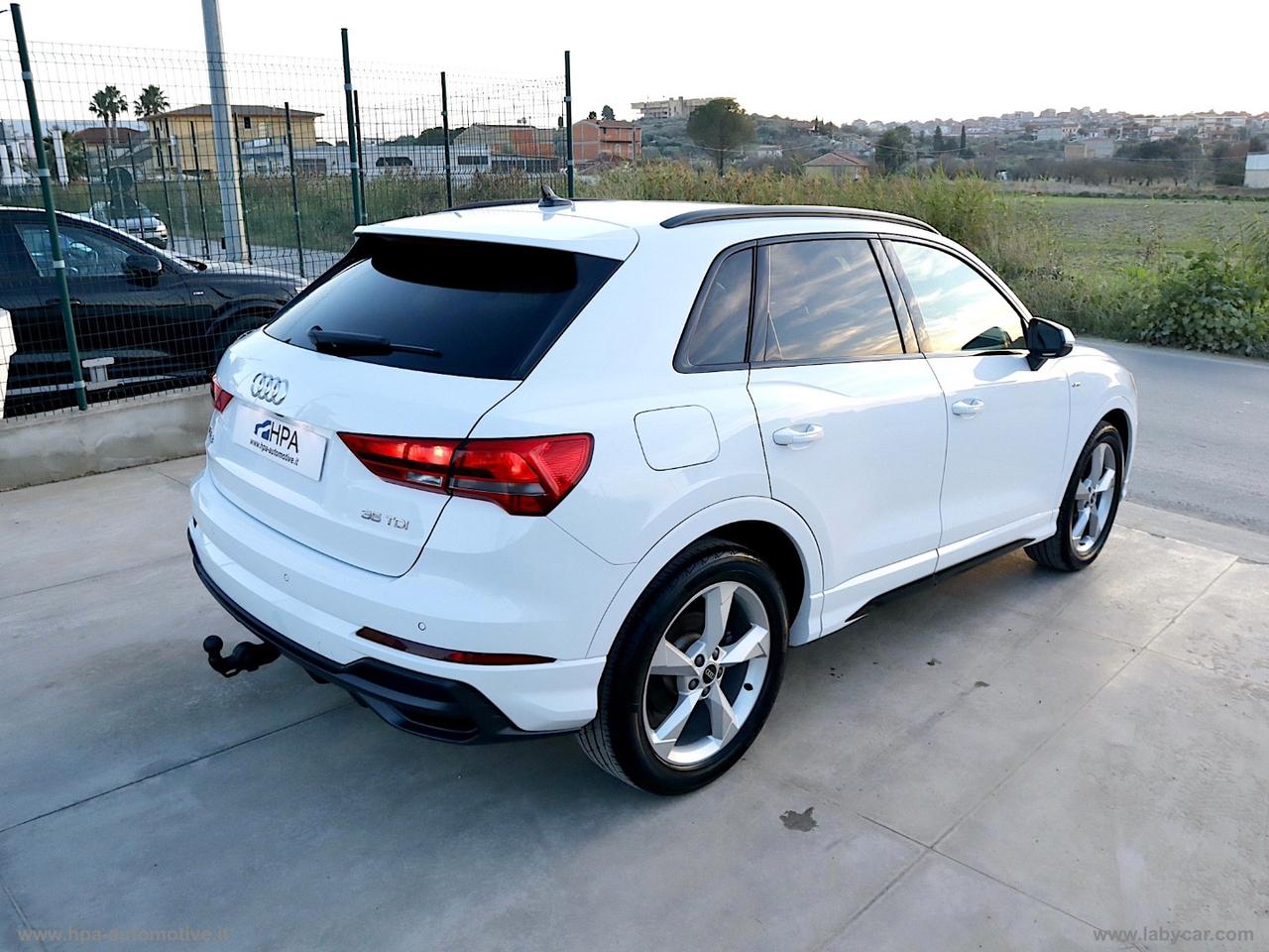 AUDI Q3 150CV S-LINE RETROCAMERA BLACK EDITION