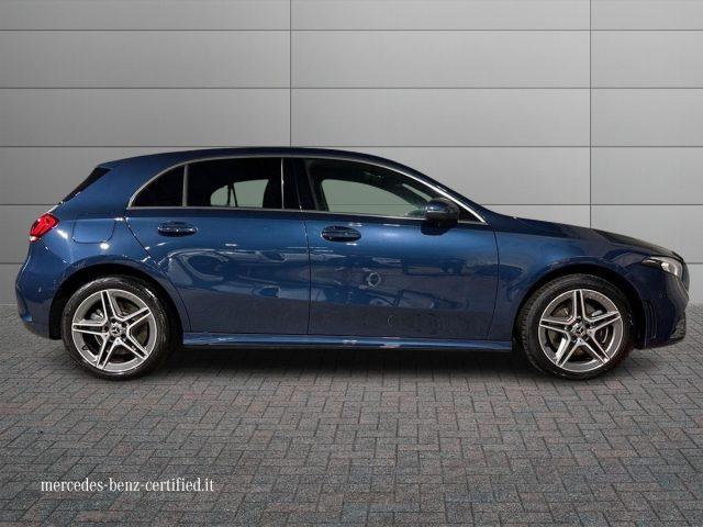 MERCEDES-BENZ A 250 e hybrid EQ Premium