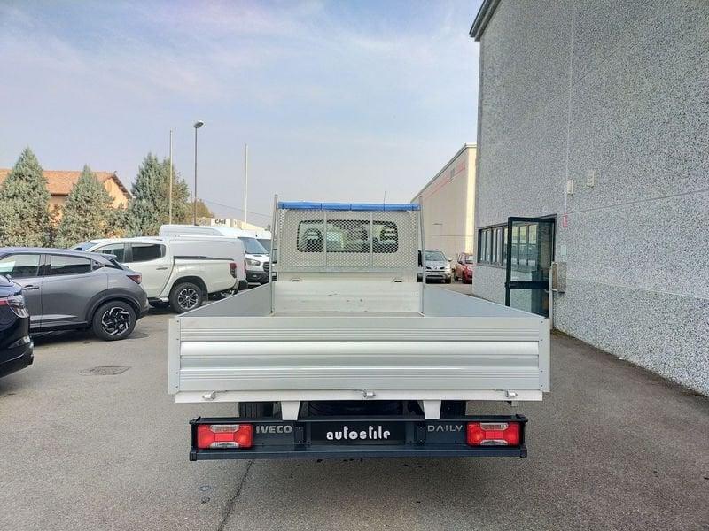 Iveco Daily Daily 35S12 2.3 HPT 3750 Cassone +4 Metri Ruote Sing.