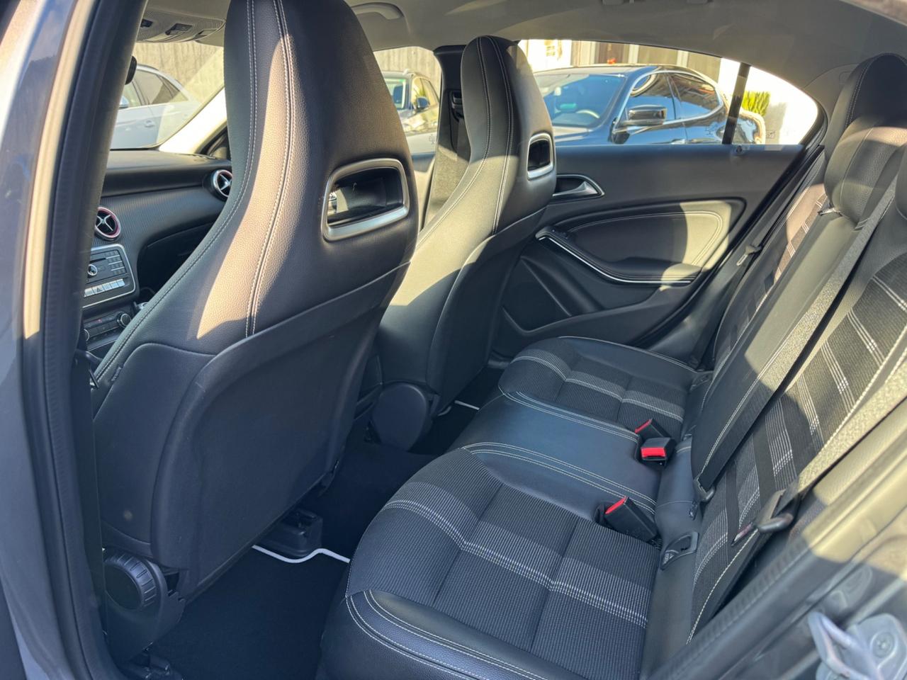 Mercedes-benz A 200 d Premium