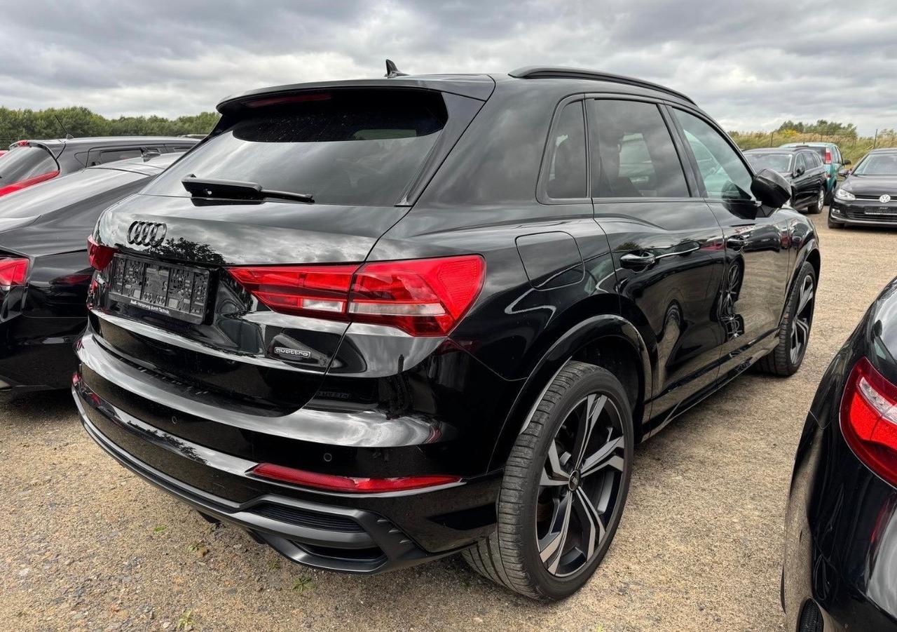 Audi Q3 35 TDI S tronic S Line Tetto Panorama Fari Led