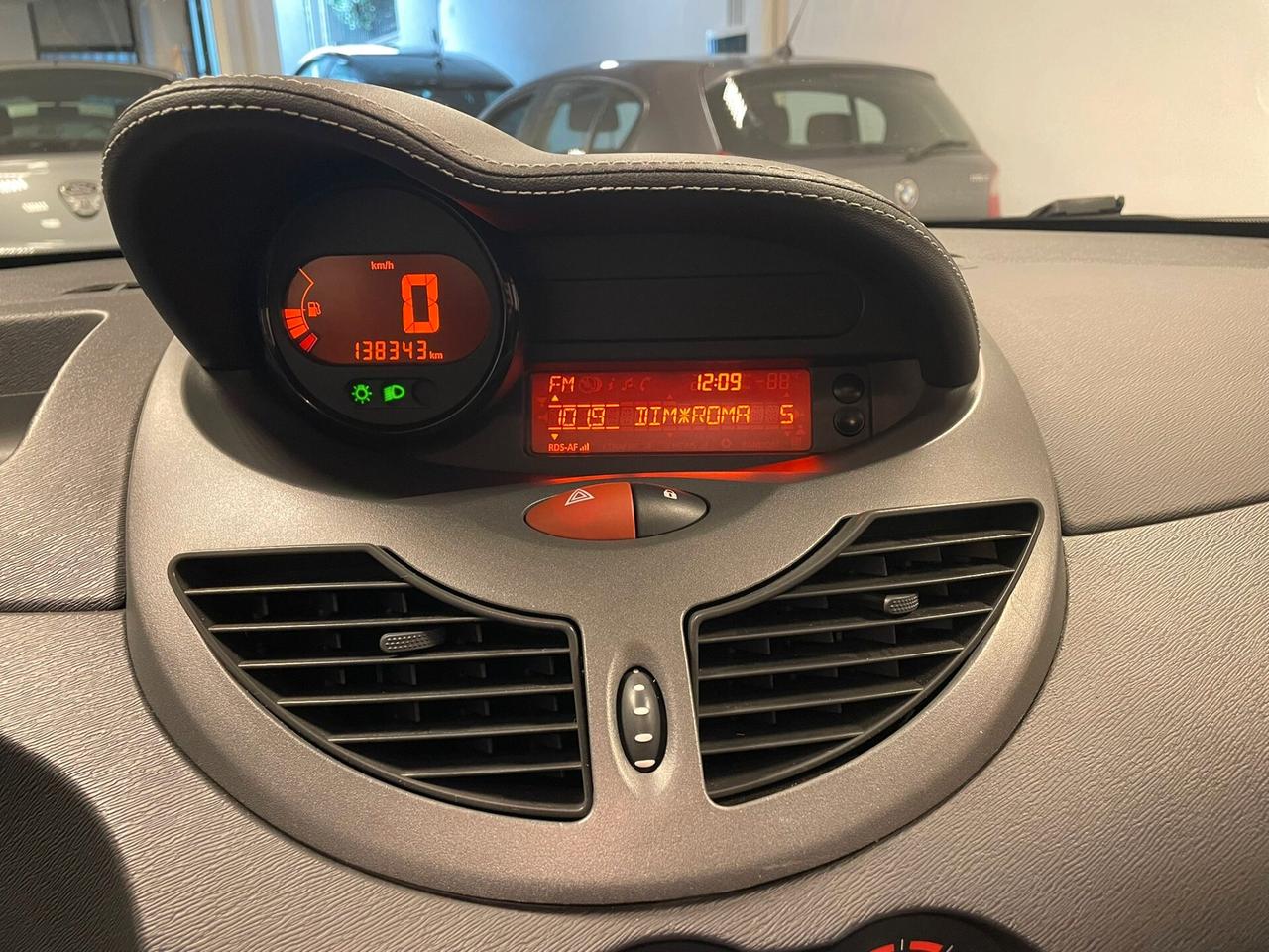 RENAULT TWINGO 1.2-OK NEOPATENTATI-TETTO PANORAMICO