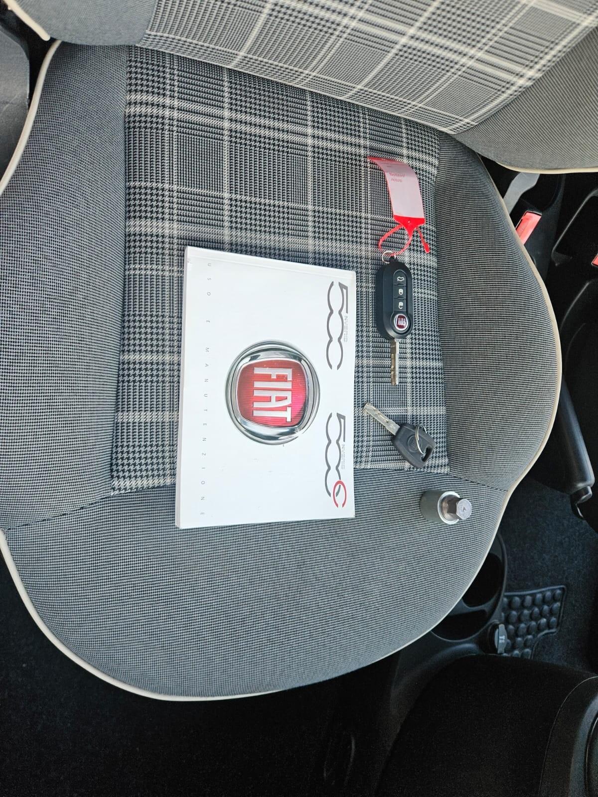 Fiat 500 1.2 Lounge