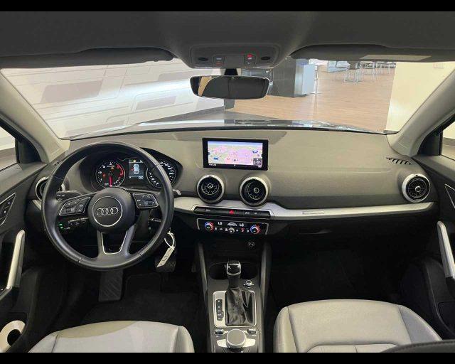 AUDI Q2 30 TDI S tronic Business