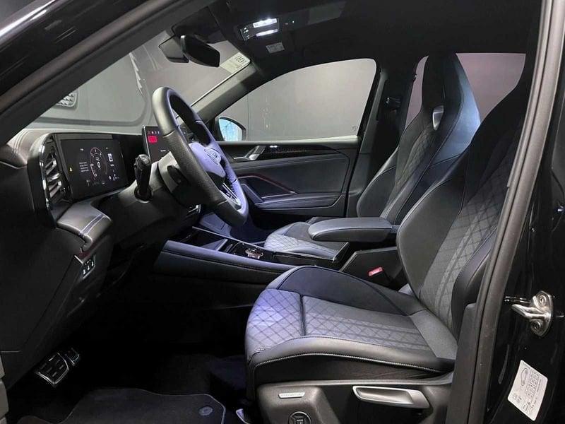Volkswagen Tiguan 2.0 TDI 150 CV EVO SCR DSG R-Line Camera 360° Matrix Led 19"
