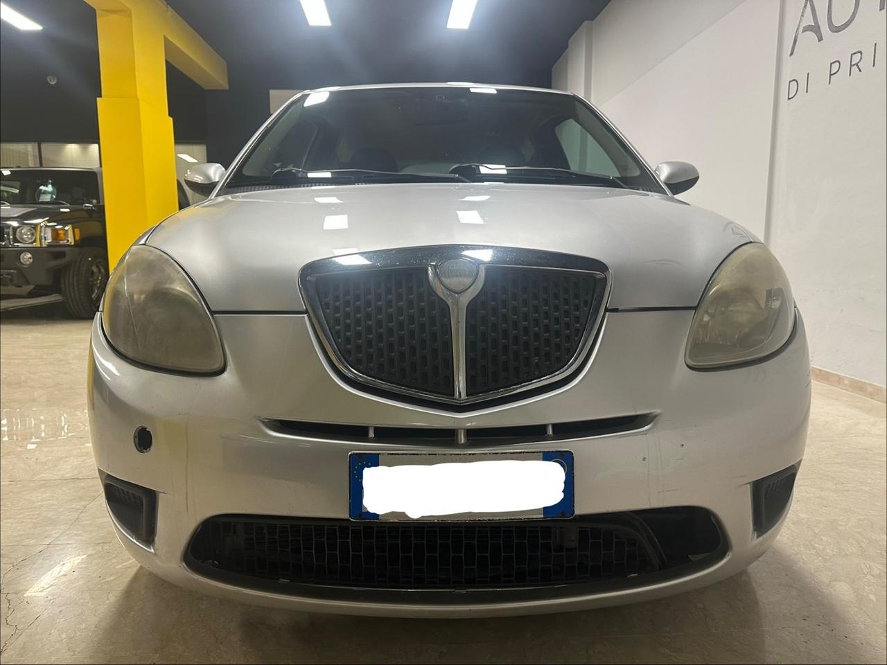 Lancia Ypsilon 1.3 MJT 90 CV Oro Bianco