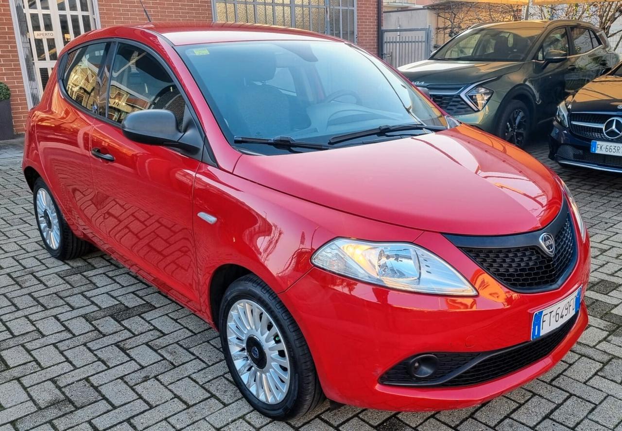 Lancia Ypsilon 1.2 69 CV 5 porte GPL Ecochic Elefantino Blu