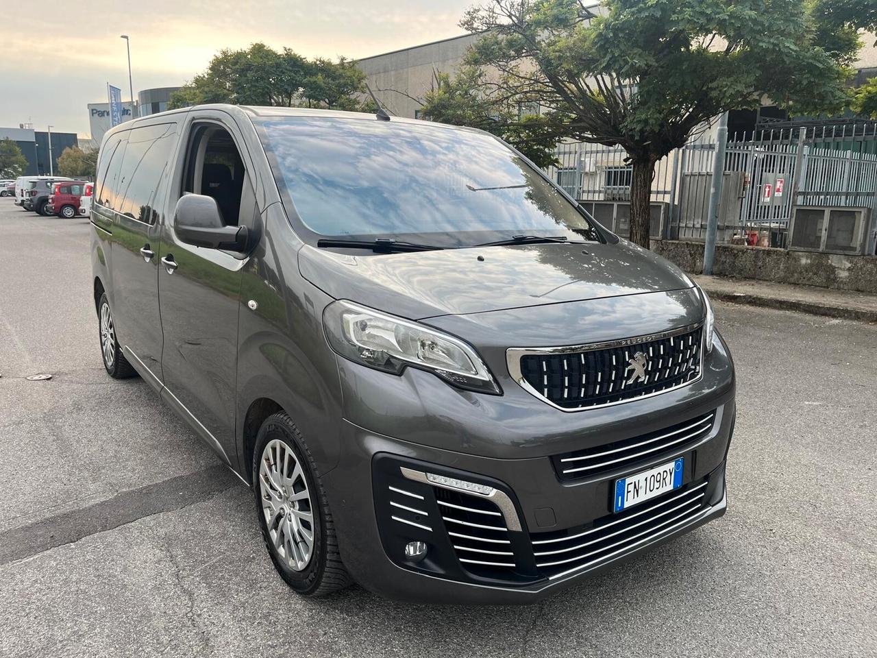 Peugeot Traveller BlueHDi 115 S&S Standard Allure ** 8 POSTI** EURO6**