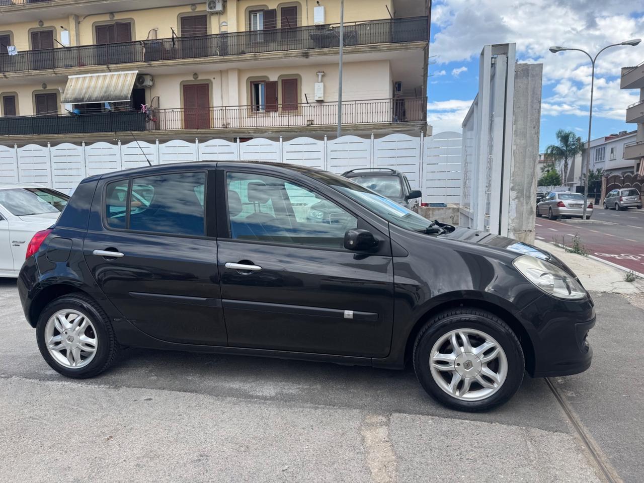 Renault Clio 1.2 BENZINA 75CV Le Iene 2008