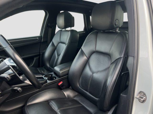 PORSCHE Macan Macan 2.0