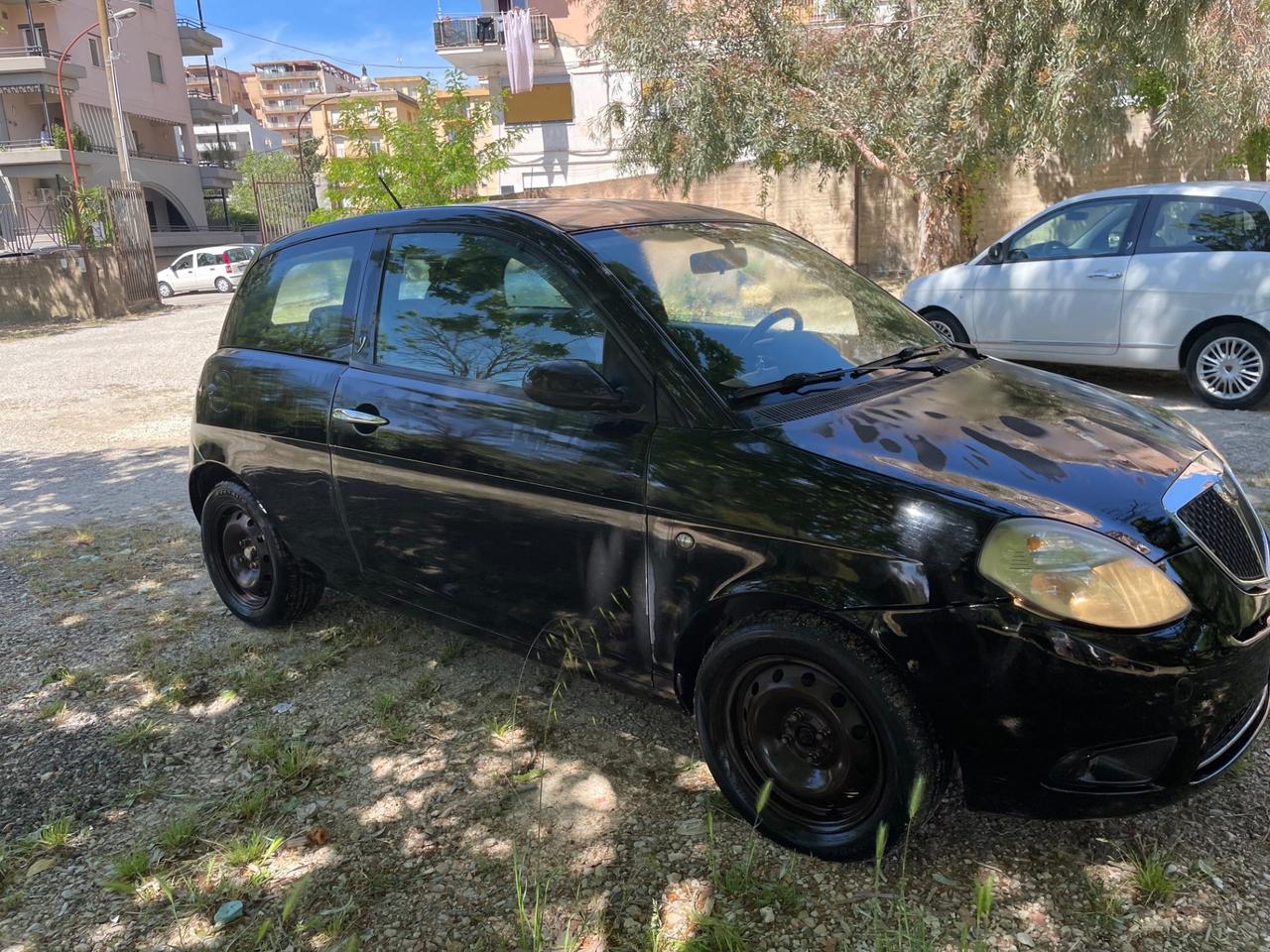 Lancia Ypsilon 1.3 MJT 75 CV Argento