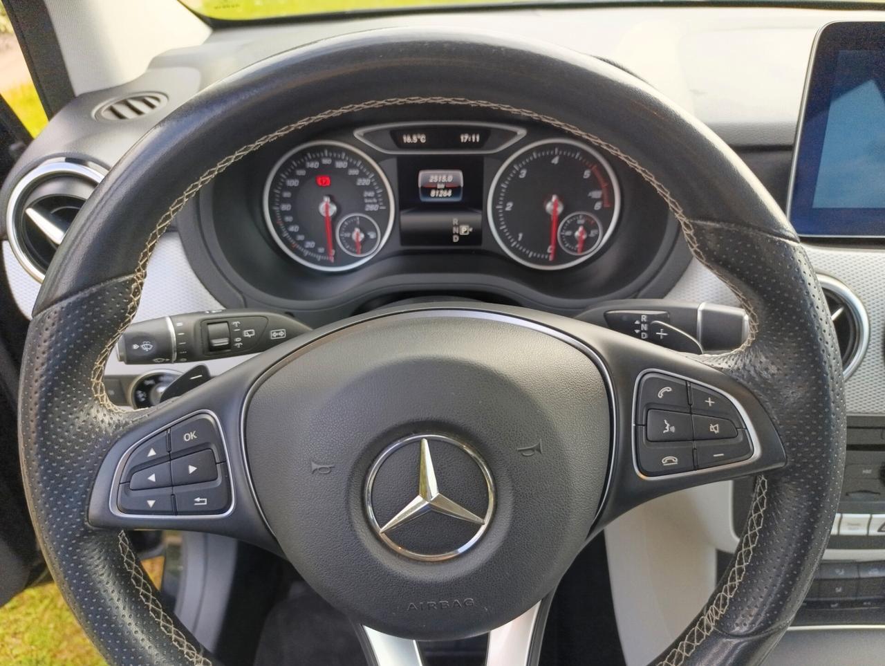 Mercedes-benz B 180 d Automatic #GM