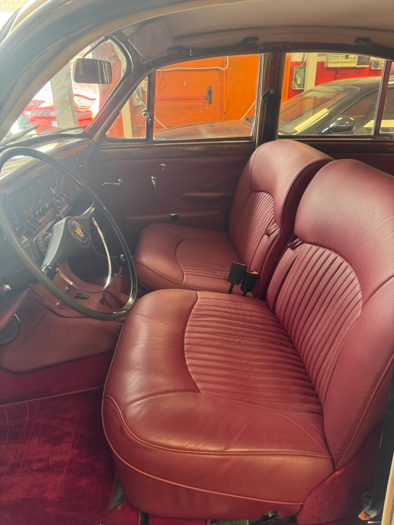 Jaguar S-Type 3.8 restaurata PERMUTE