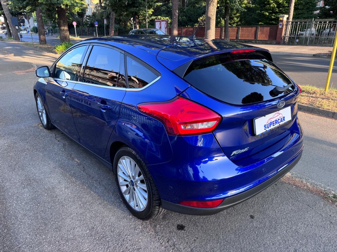 Ford Focus 1.5 TDCi 120 CV neopaten garanzia 12 mesi