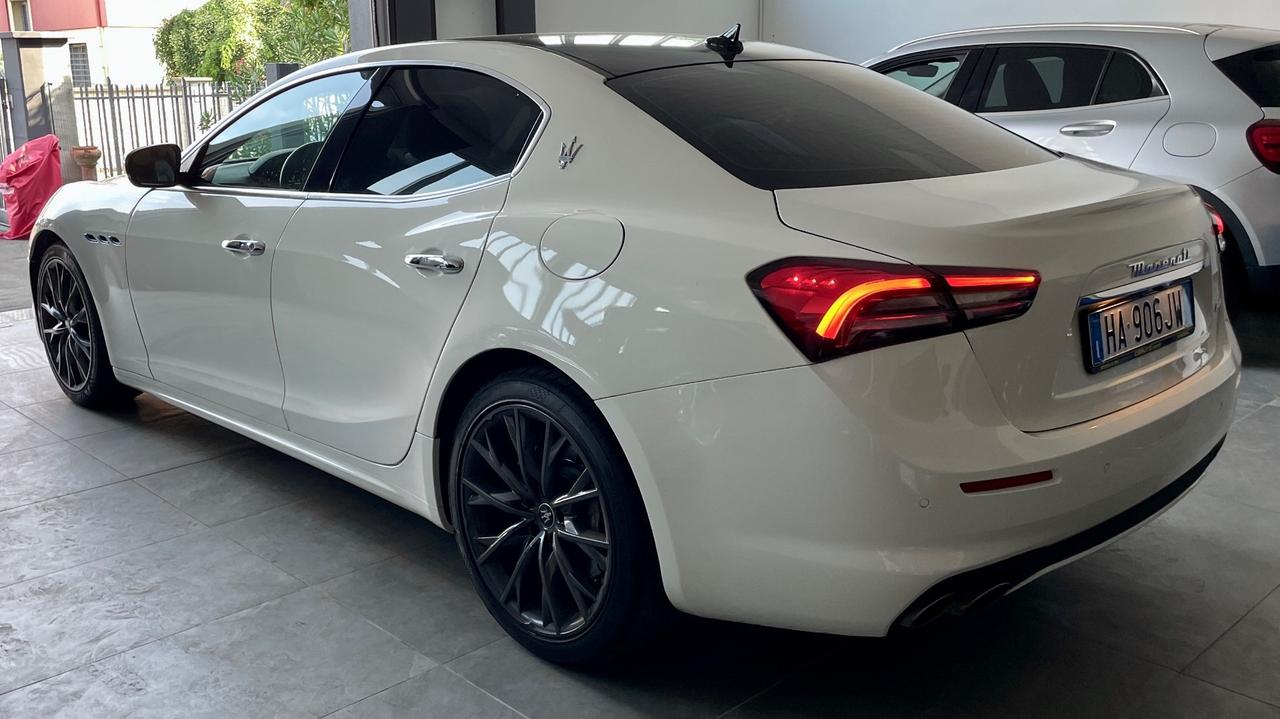 MASERATI GHIBLI 2.0 GRANSPORT MHEV 330 CV - FULL LED, PELLE, SEDILI ELETTRICI