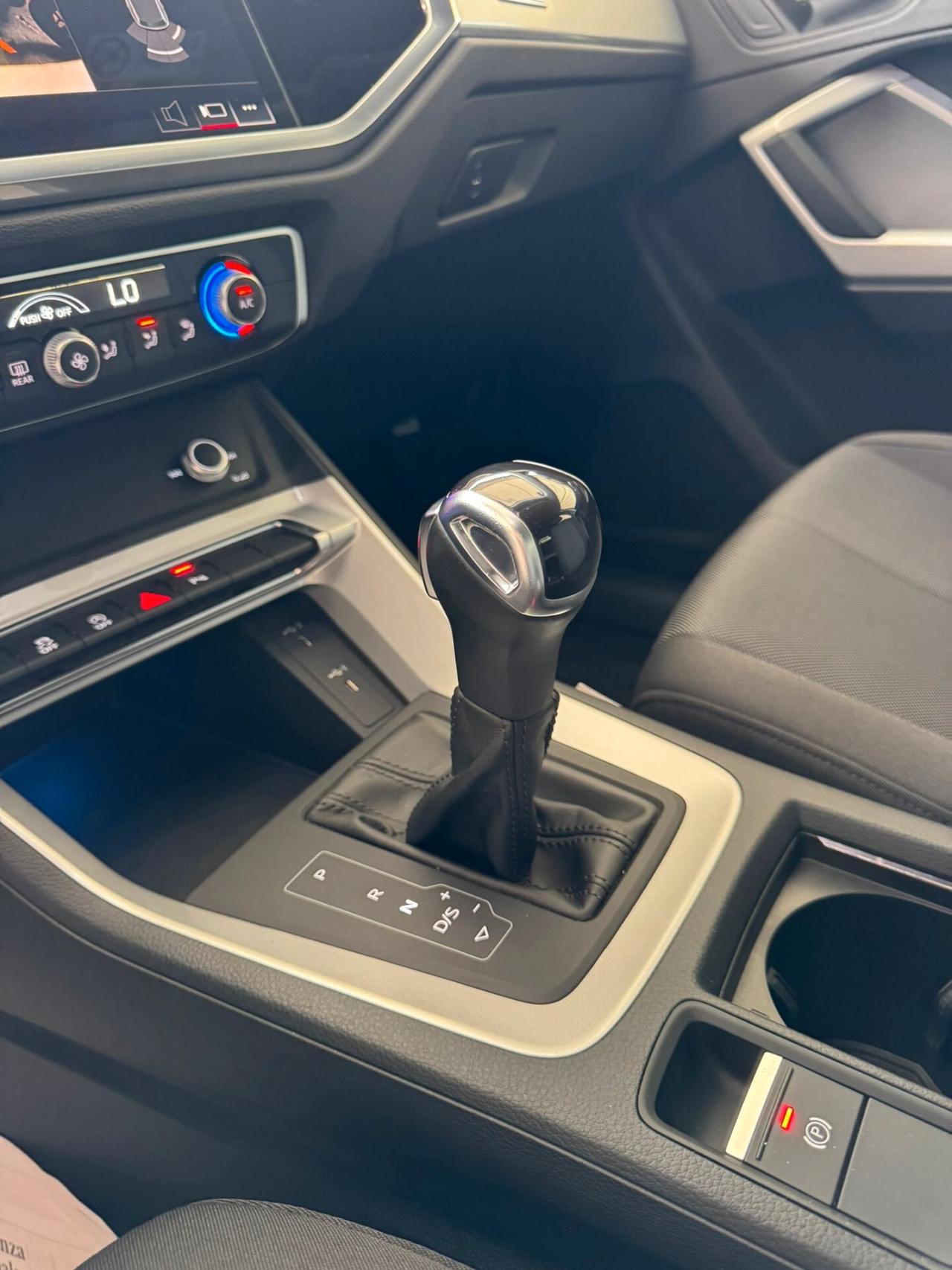 Audi Q3 35 TDI S tronic Business Advanced