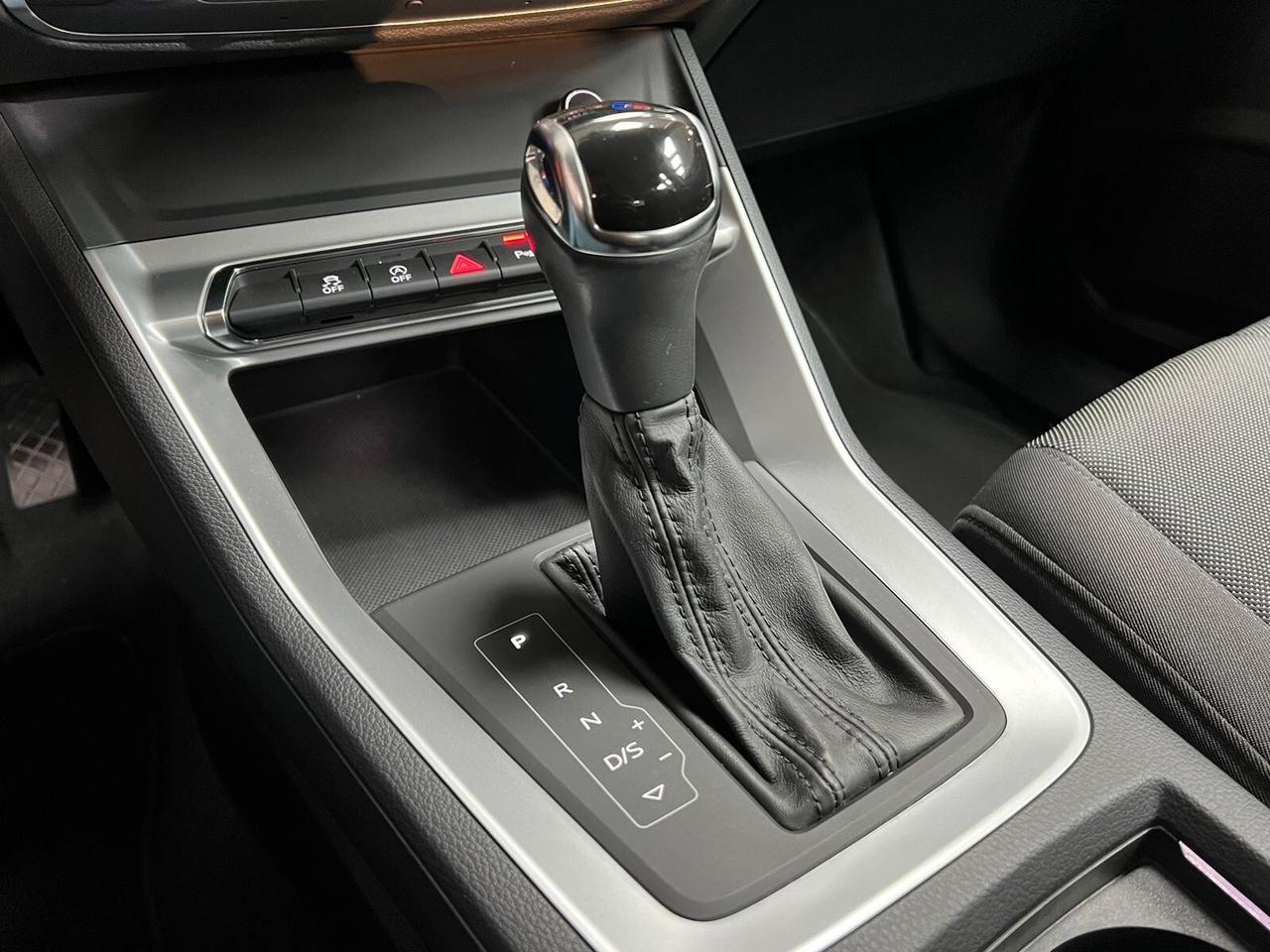 Audi Q3 40 2.0 tdi quattro 190cv s-tronic (794)