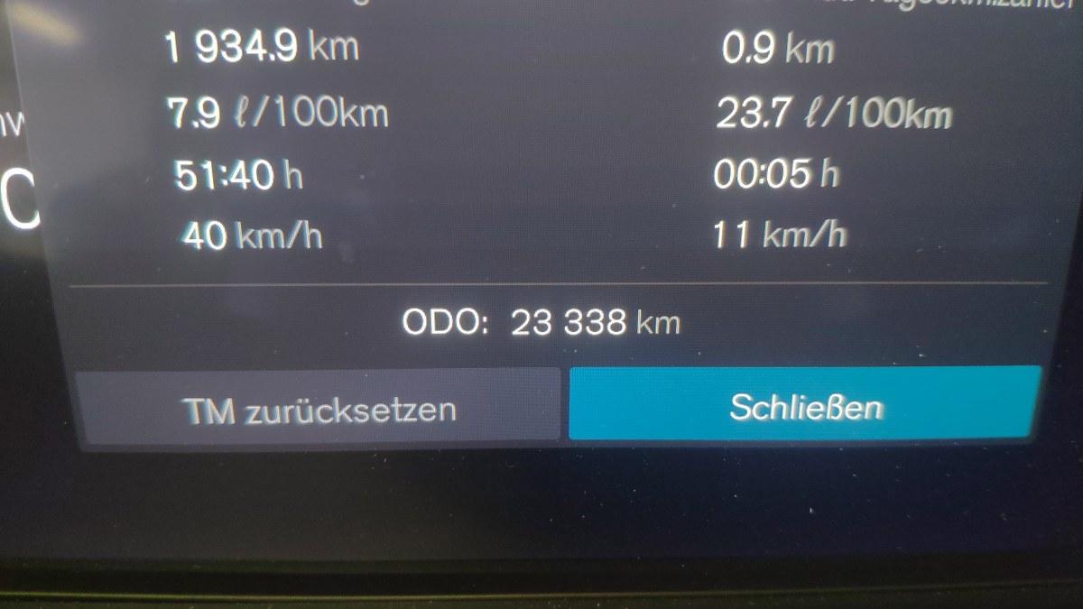 VOLVO Xc60 B4 Mild Hybrid (D) Automatico Plus Dark