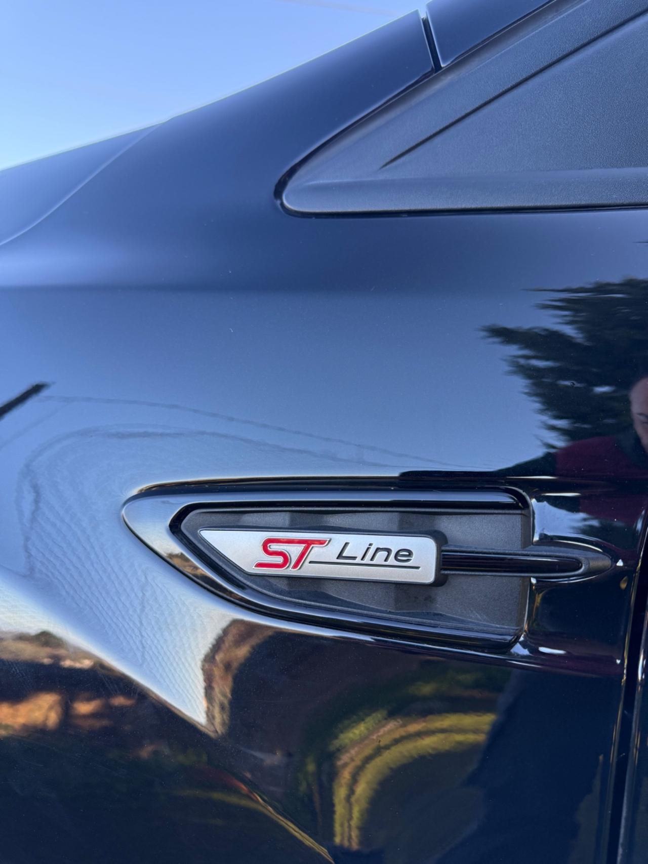 Ford Kuga 1.5 TDCI 120 CV S&S 2WD ST-Line