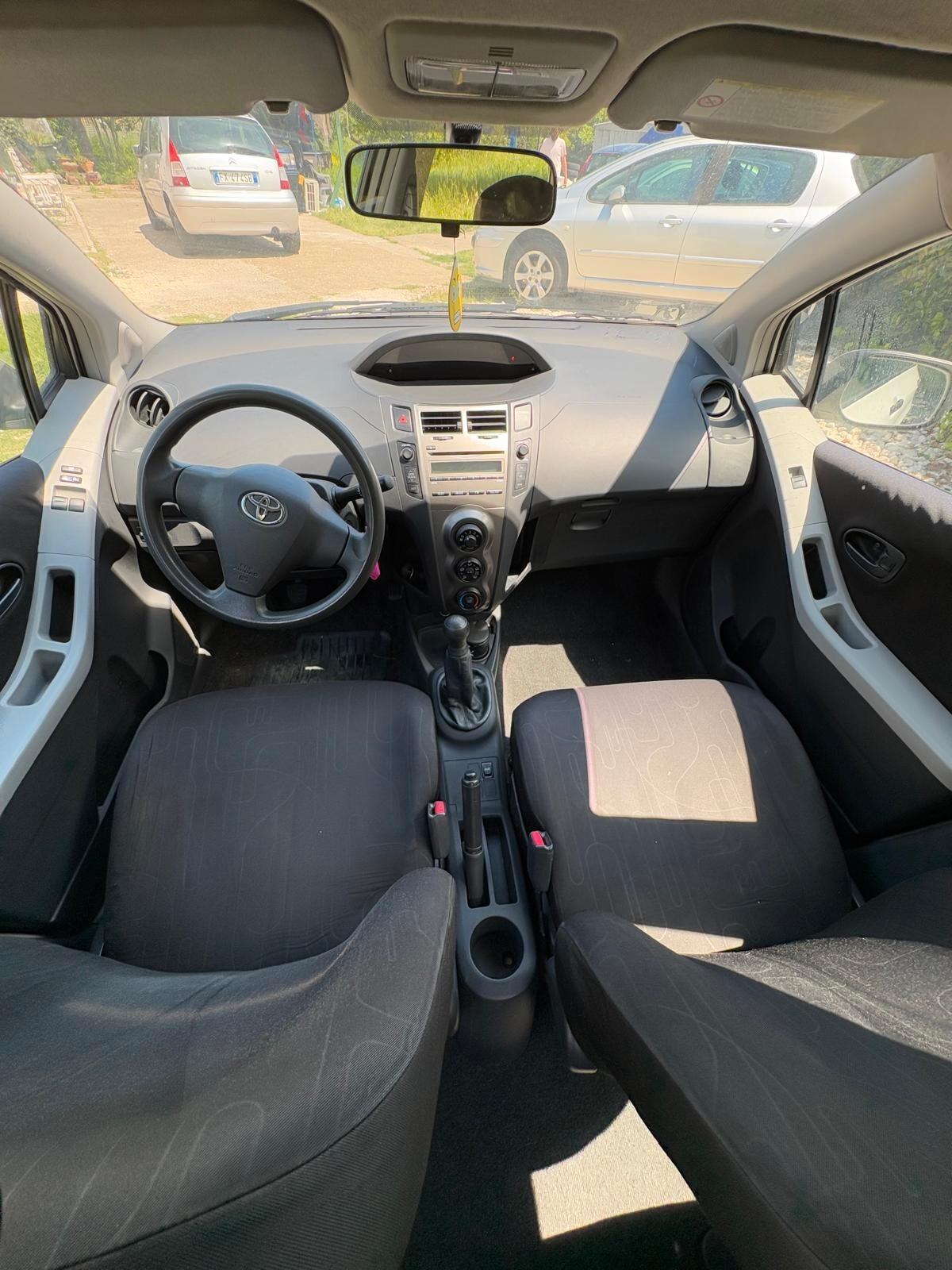Toyota Yaris 1.3 5 porte