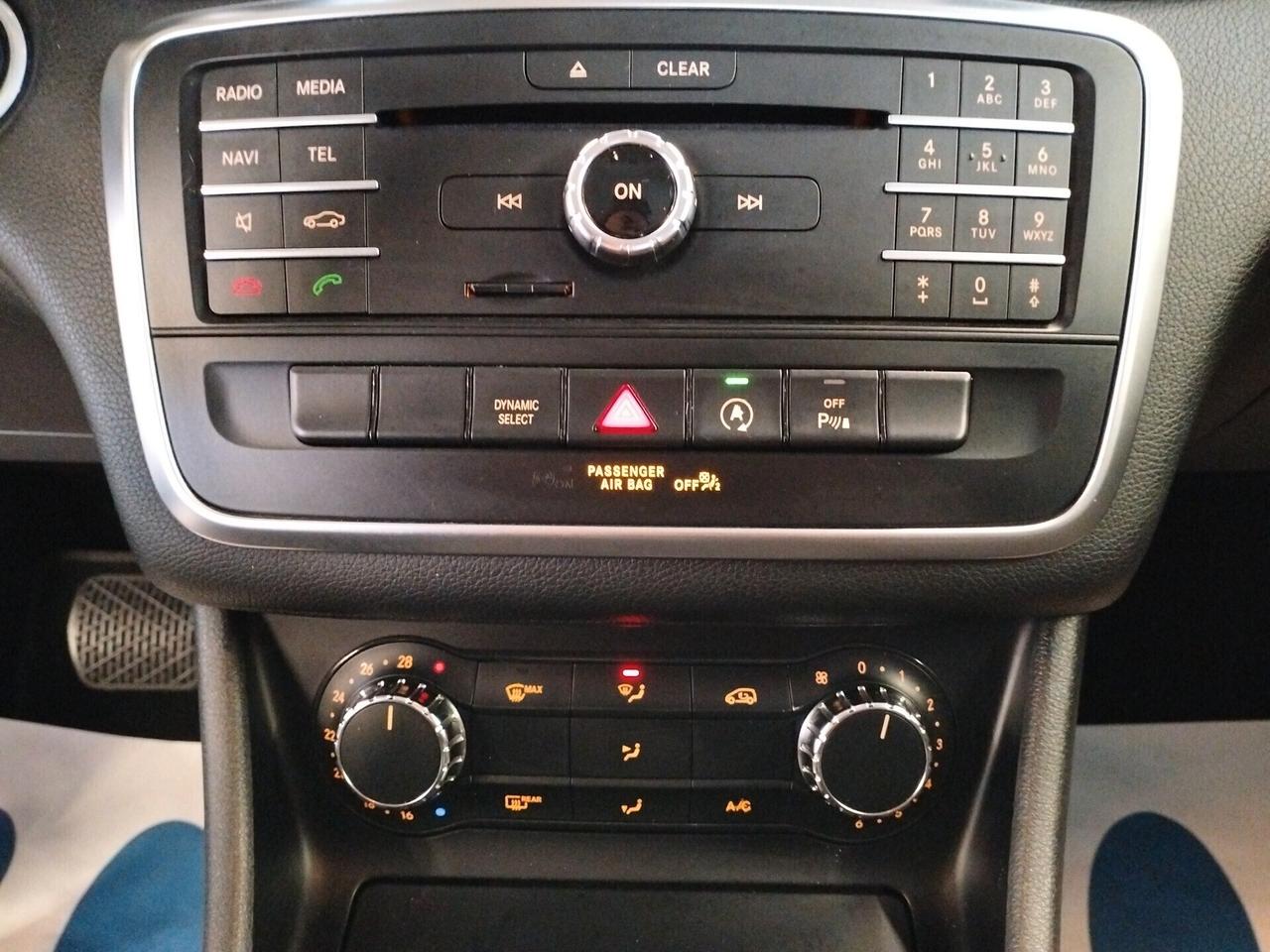 Mercedes-benz GLA 200 d Automatic Sport - NEOPATENTATI