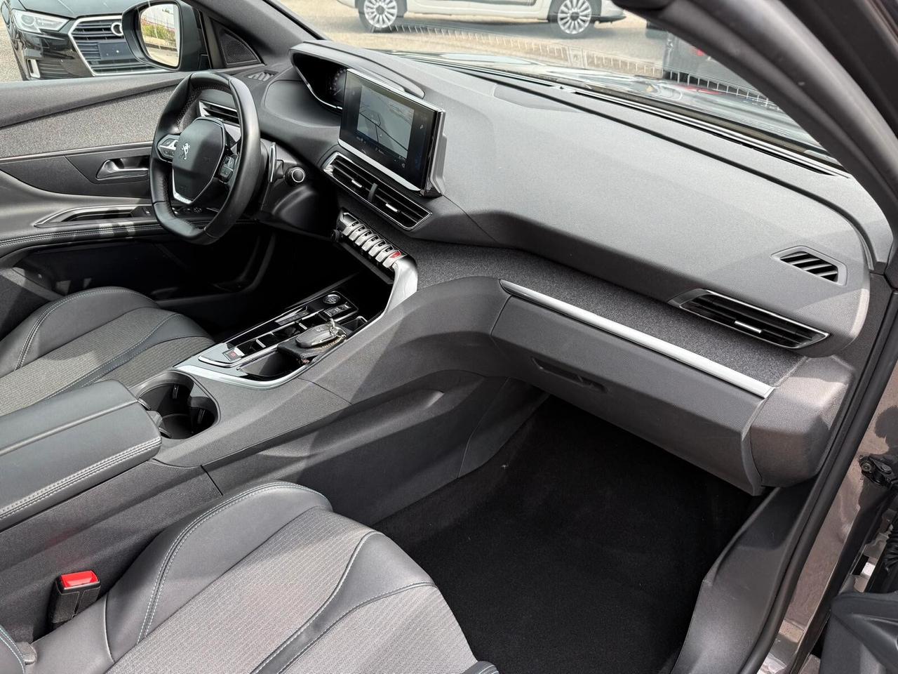 Peugeot 3008 HDi RESTYLING FULL OPTIONAL PERFETTA AFFARE