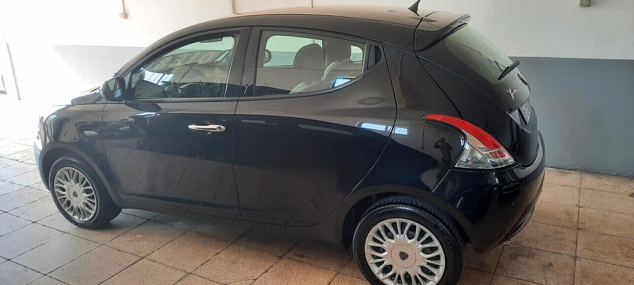 Lancia Ypsilon 1.3 MJT 16V 95 CV 5 porte S&S Mya