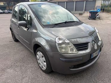 RENAULT Modus 1.2 16V Dynamique senza nessun lavoro da fare