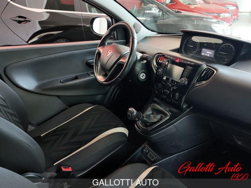 Lancia Ypsilon 1.2 69cv Gold