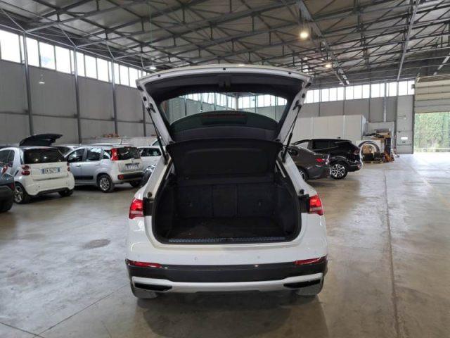 AUDI Q3 35 TDI S tronic Business Advanced