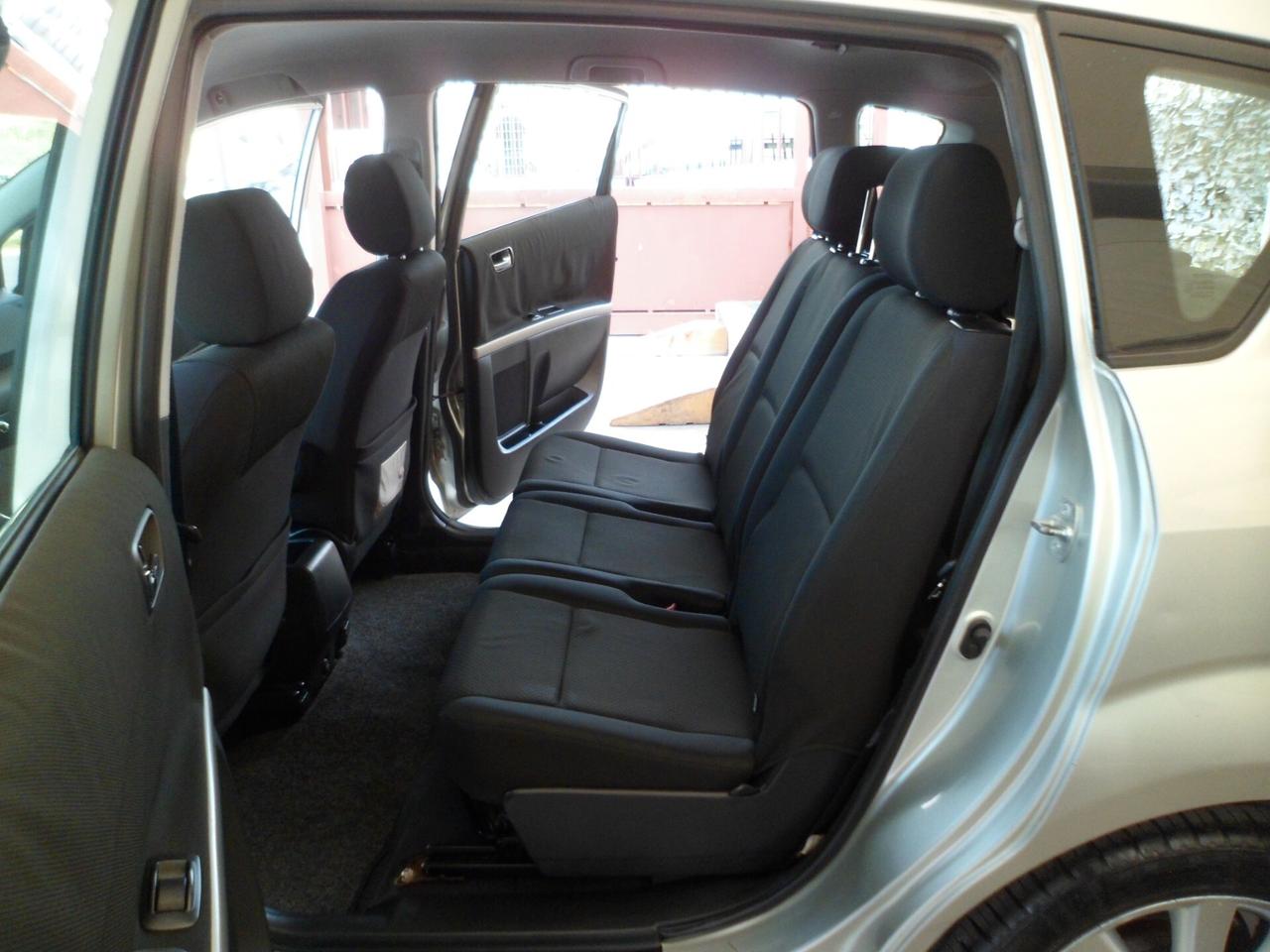 Toyota Corolla Verso 2.0 16V D-4D 7 posti full 05