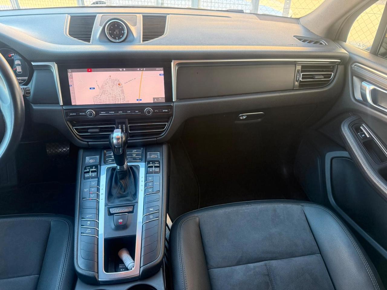 Porsche Macan 2.0 245cv