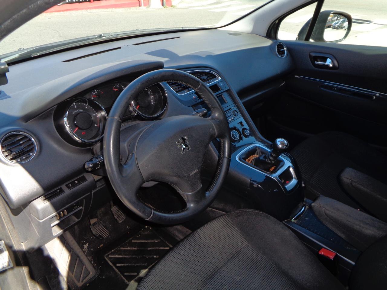 Peugeot 5008 1.6 HDi 112CV Tecno