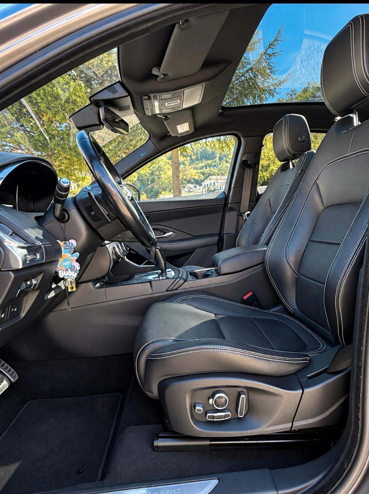 Jaguar E-Pace 2.0D 180 CV AWD aut. R-Dynamic HSE