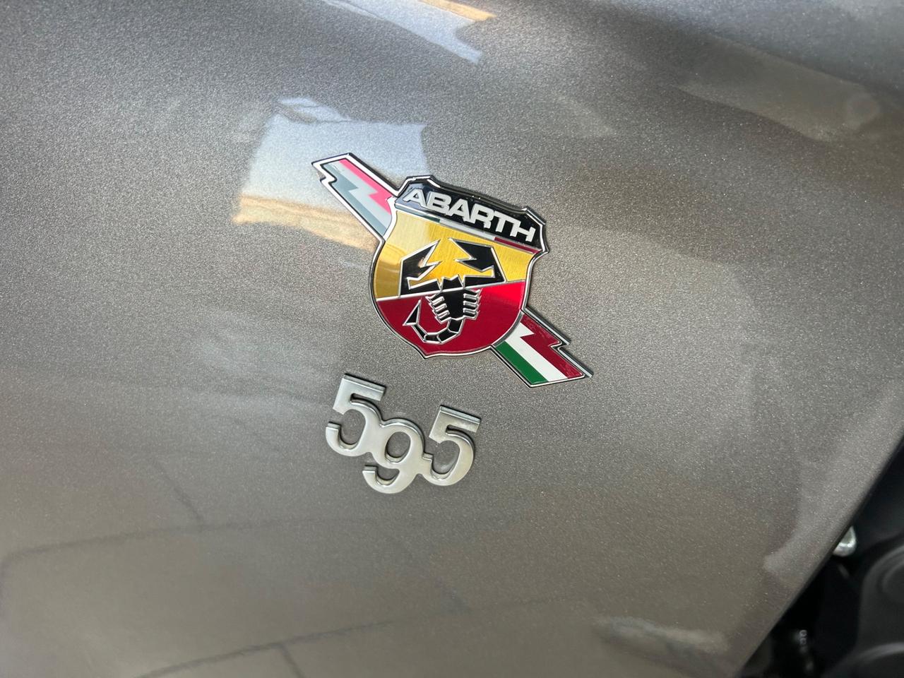 Abarth 595 C 1.4 Turbo T-Jet 160 CV MTA Competizione