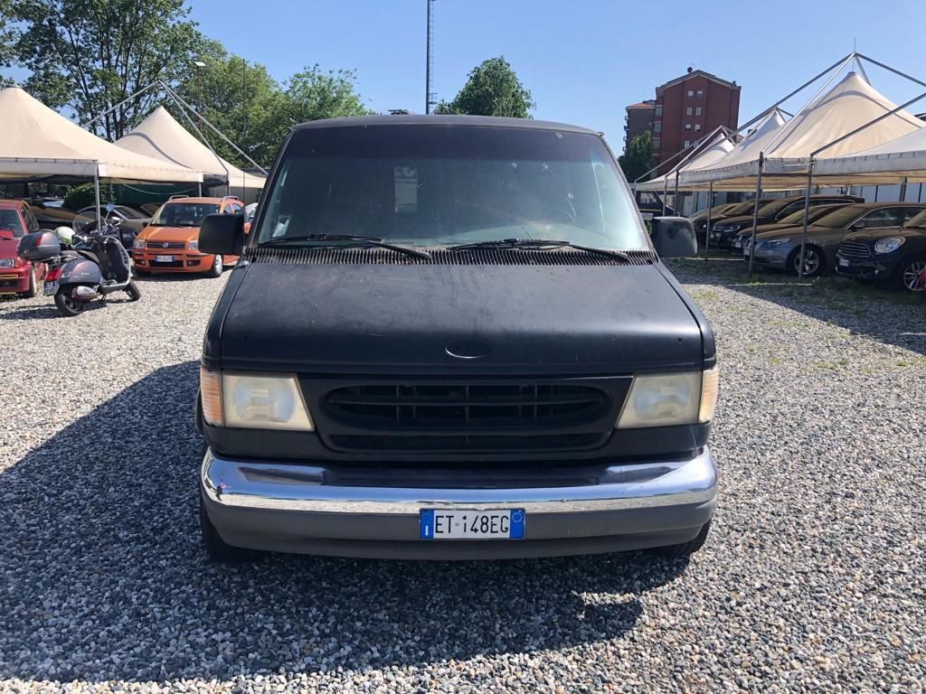 Ford Econoline FORD ECONOLINE 5800 8 POSTI AUTOVETTURA