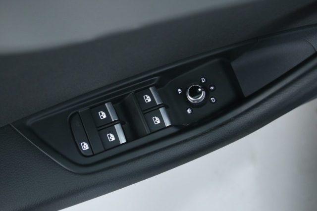 AUDI A4 Avant 35 TDI/163 CV S tronic S line edition